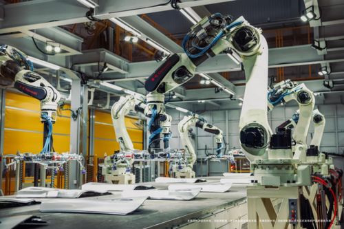 揭秘南京智慧工廠 深藍S7背后的硬核智造與網(wǎng)絡(luò)技術(shù)服務(wù)